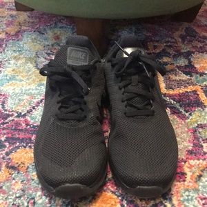 Nike memory foam trainers